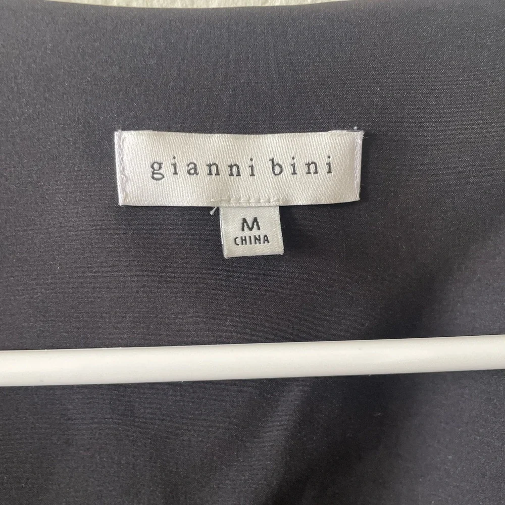 Gianni Bini black Avery long sleeve point collar neck mini wrap dress - Picture 4 of 5